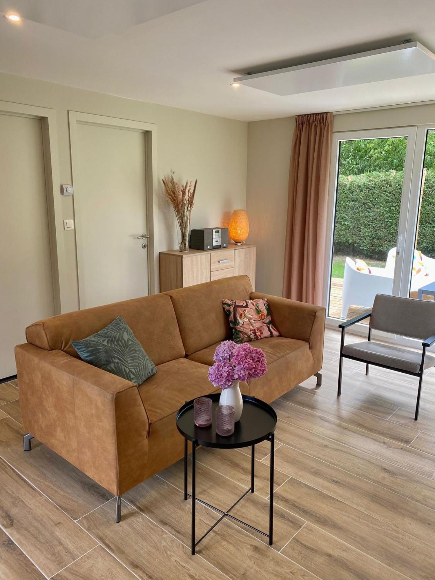 Oosterschelde Lodge Met Veel Privacy En Dicht Bij Het Water Scherpenisse Extérieur photo