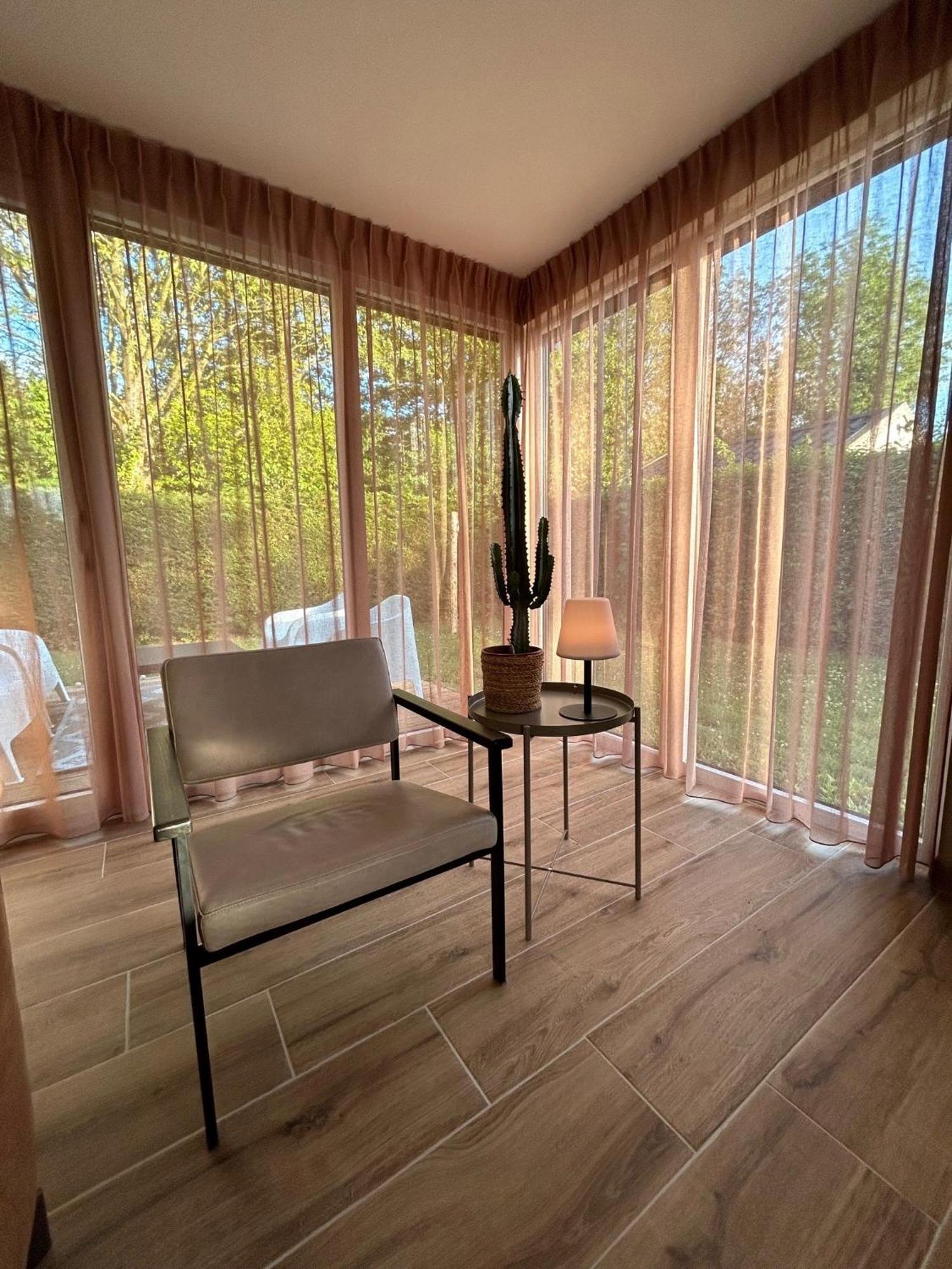 Oosterschelde Lodge Met Veel Privacy En Dicht Bij Het Water Scherpenisse Extérieur photo